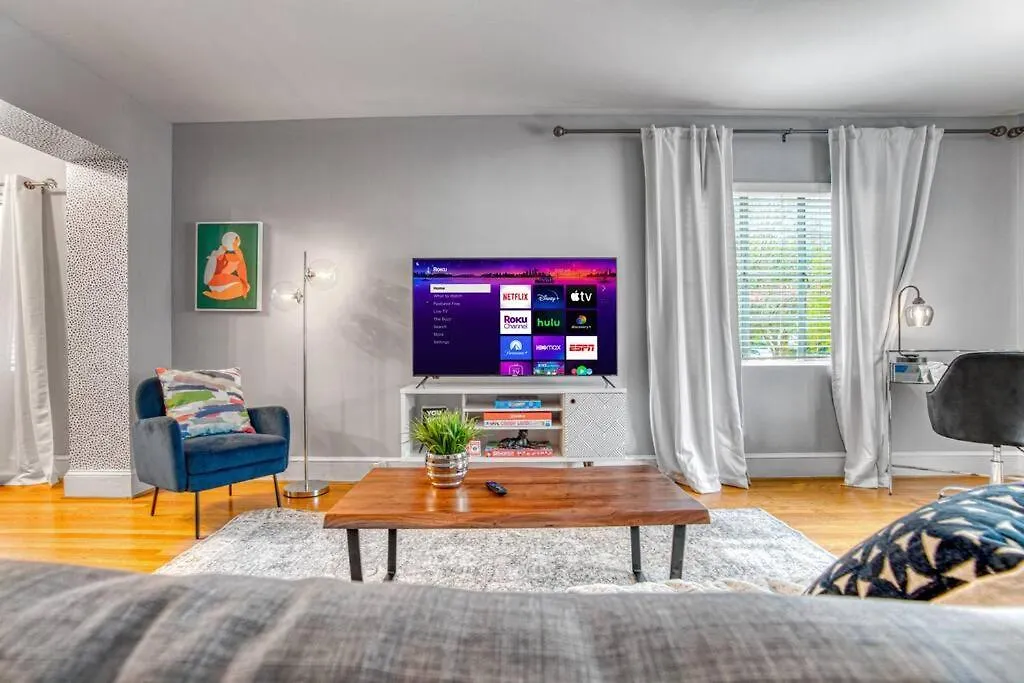 Hébergement de vacances Cozy & Charming Home, Minutes To Everything! Charlotte