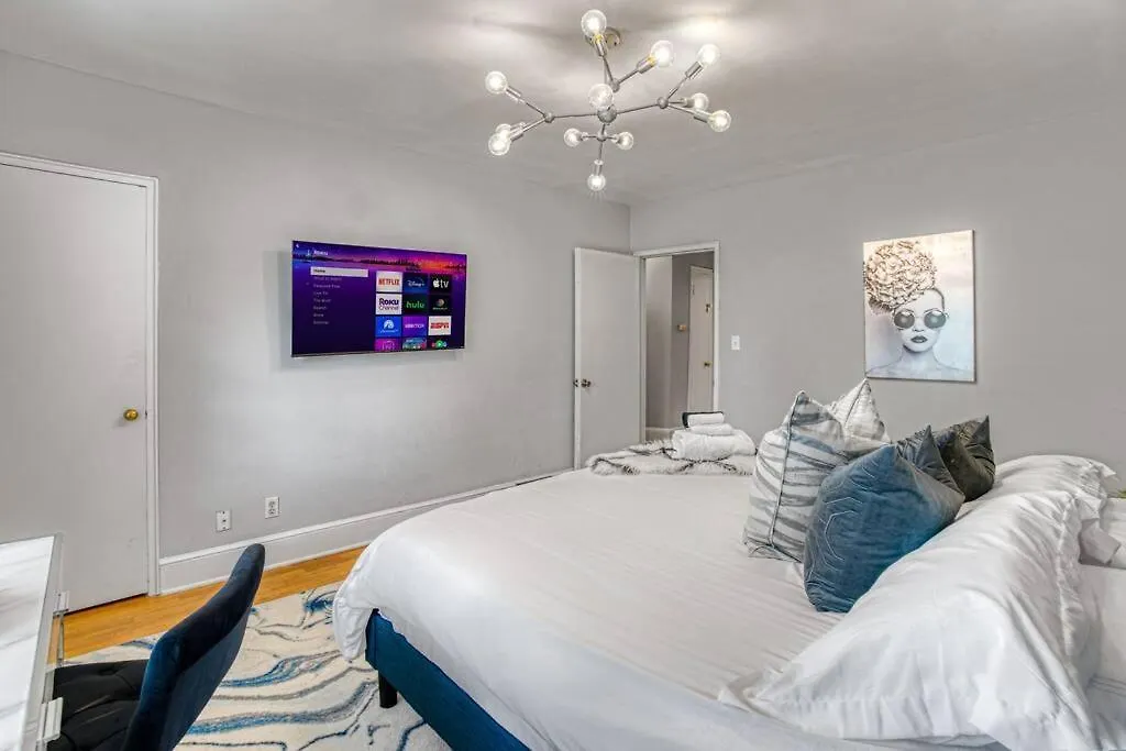 Cozy & Charming Home, Minutes To Everything! Charlotte